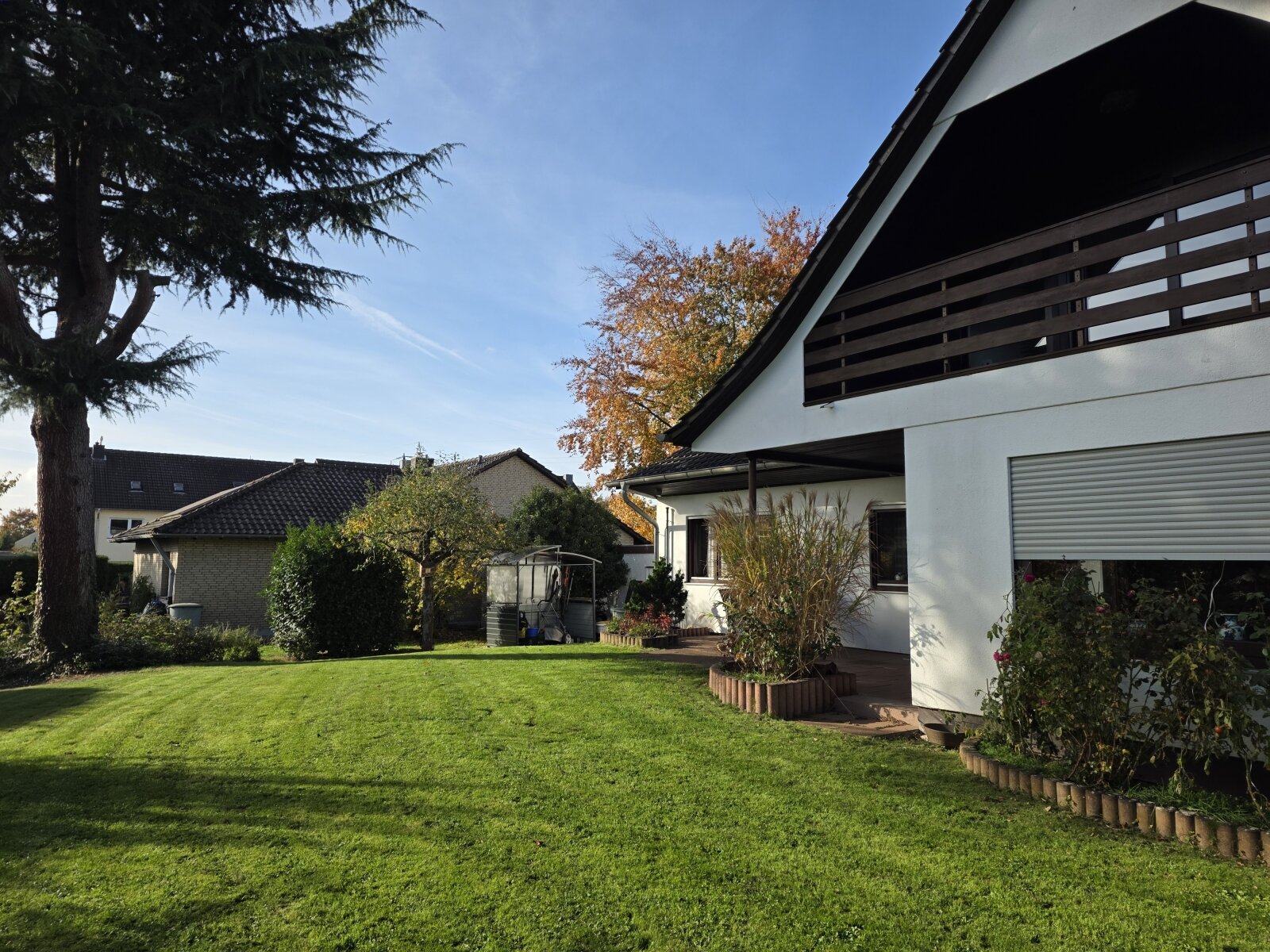 nahezu uneinsehbares Grundstück