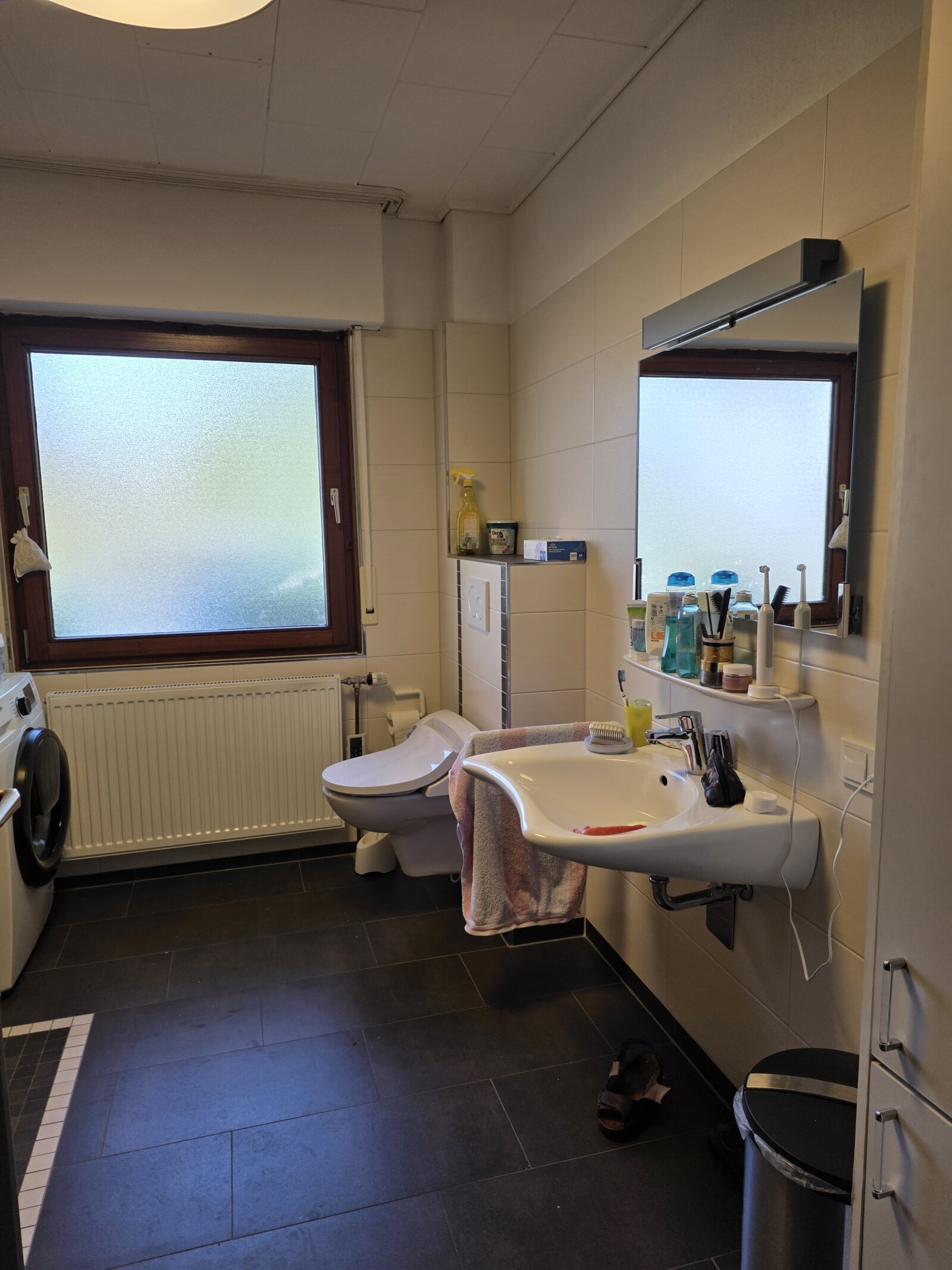 Badezimmer im EG mit