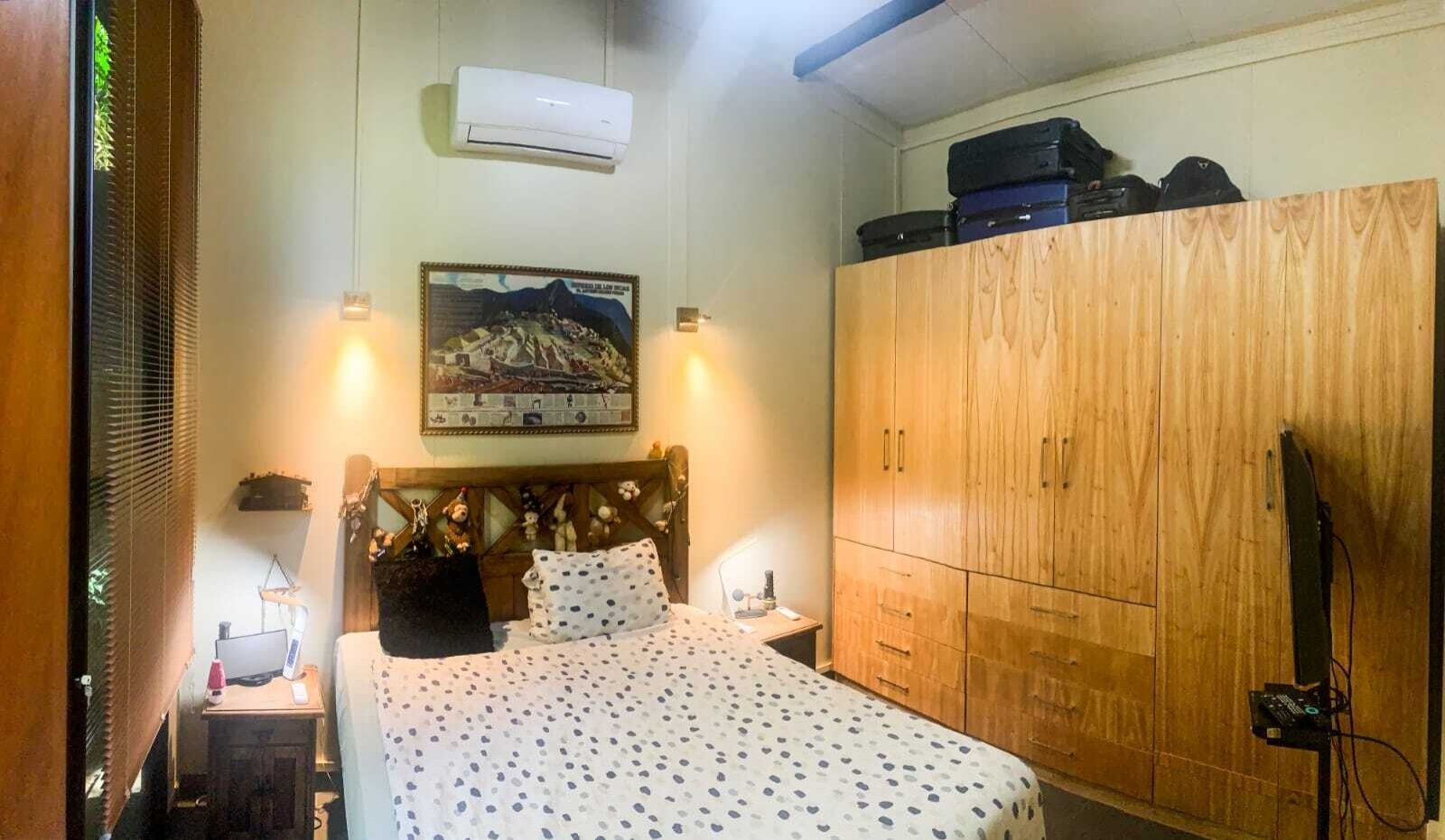 Schlafzimmer (2) Schlafzimmer (2)